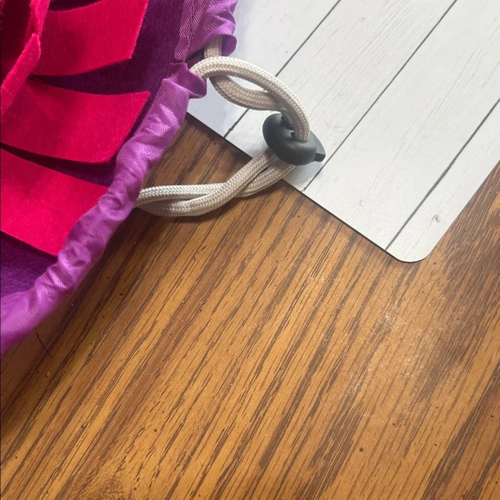 NWOT Colorful Felt Flower Pet Mat for hiding treats.